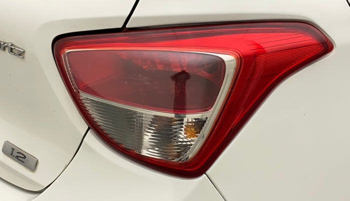 2015 Hyundai Grand i10 SPORTZ 1.2 KAPPA VTVT, Petrol, Manual, 71,787 km, Right tail light - Minor scratches