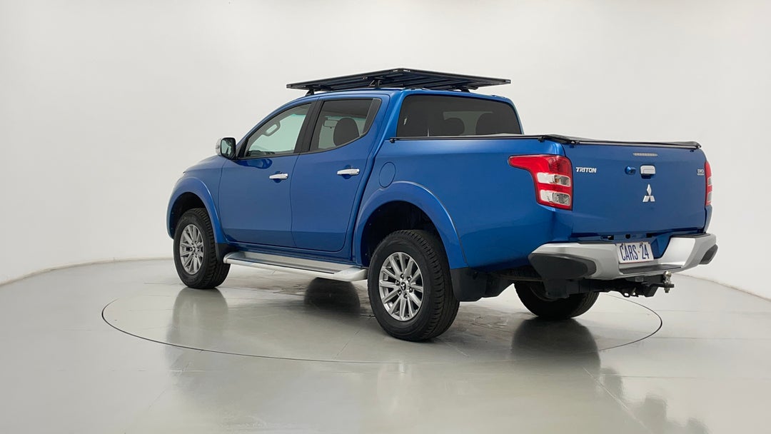 Left Back Diagonal (45- Degree) View