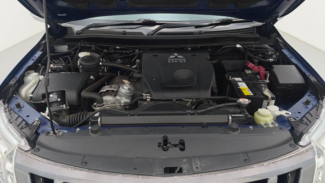 Open Bonnet (Engine)