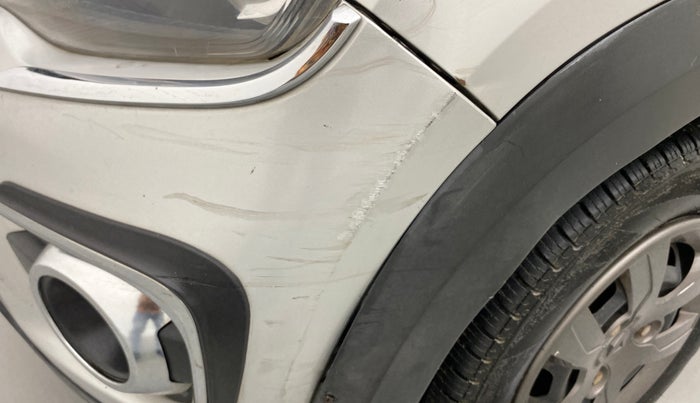 2017 Renault Kwid RXT 1.0, Petrol, Manual, 65,192 km, Front bumper - Minor scratches