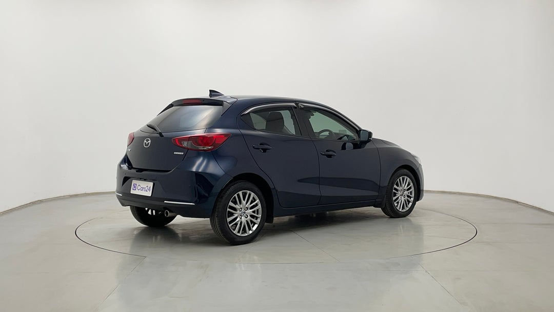 Right Back Diagonal (45- Degree) View