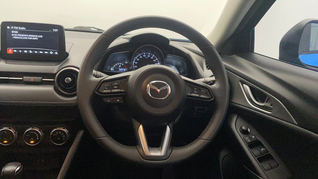 2018 Mazda CX-3 Maxx Sport (fwd), Automatic, 94108 km, Steering Wheel Close-up