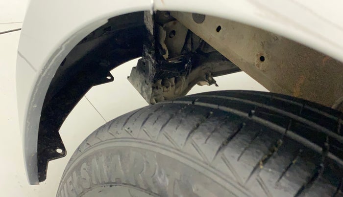 2014 Hyundai Xcent SX 1.2, Petrol, Manual, 60,048 km, Left fender - Lining loose
