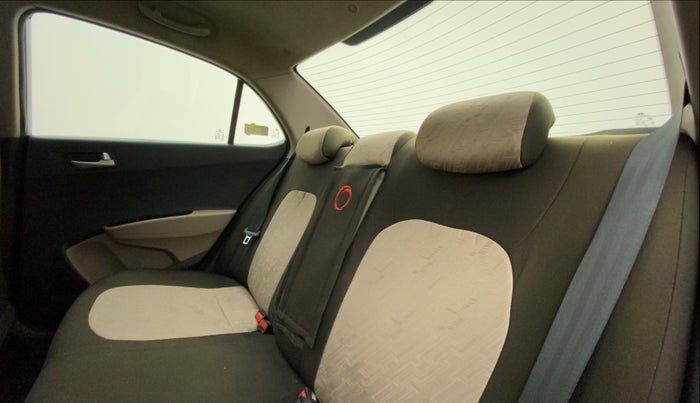 2014 Hyundai Xcent SX 1.2, Petrol, Manual, 60,048 km, Right Side Rear Door Cabin