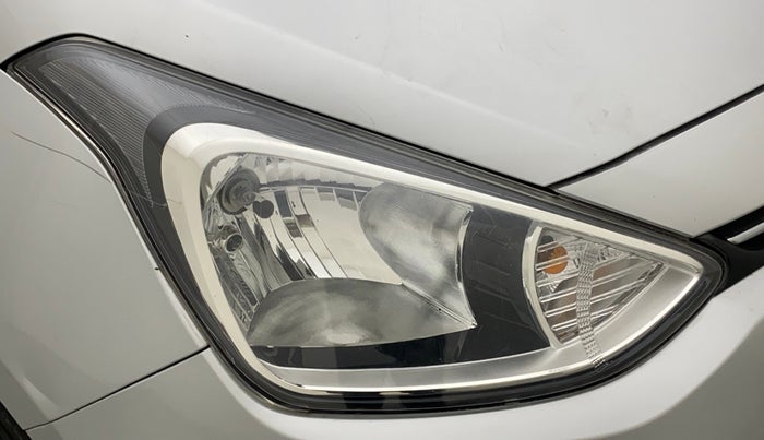 2014 Hyundai Xcent SX 1.2, Petrol, Manual, 60,048 km, Right headlight - Minor scratches