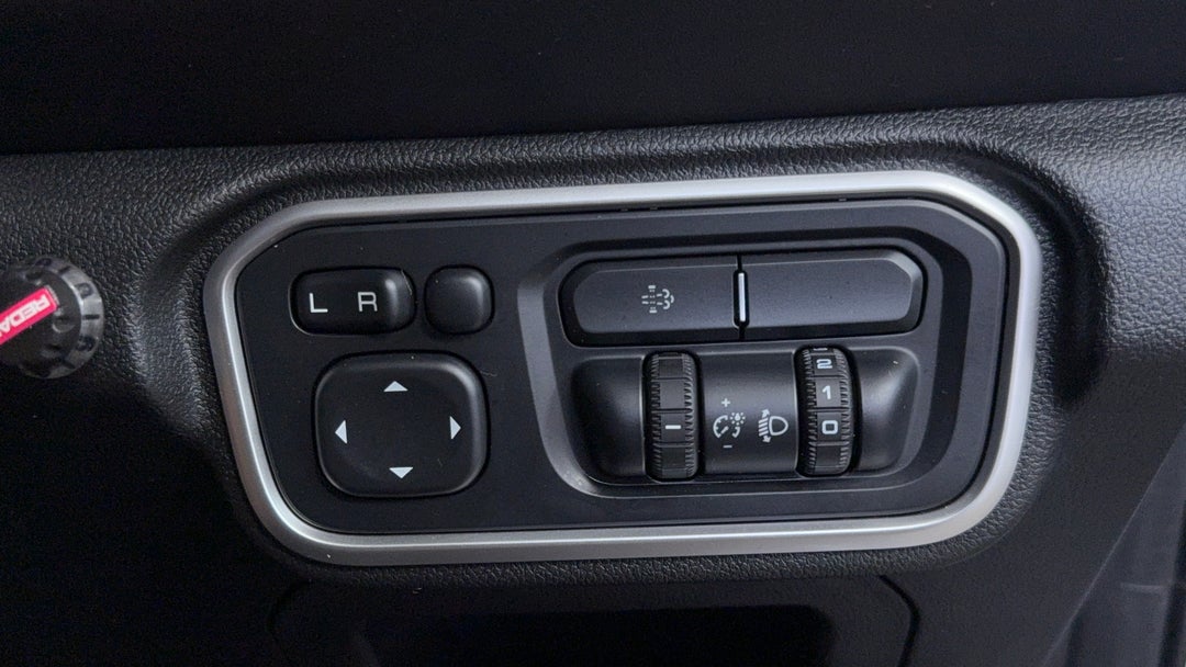 2024 GWM Ute Cannon-l (4x4), Automatic, 22476 km, Utility Switches/Buttons