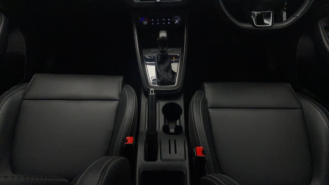 2023 MG ZS Excite, Automatic, 19169 km, Center Console