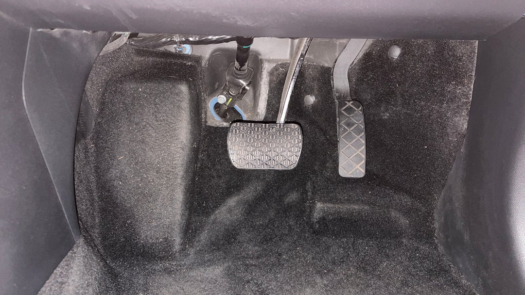 2023 MG ZS Excite, Automatic, 19169 km, Pedals and Footmat