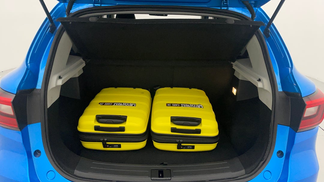 2023 MG ZS Excite, Automatic, 19169 km, Boot Inside View with Luggage