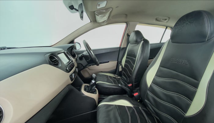2017 Hyundai Grand i10 ASTA 1.2 (O) VTVT, Petrol, Manual, 49,649 km, Right Side Front Door Cabin