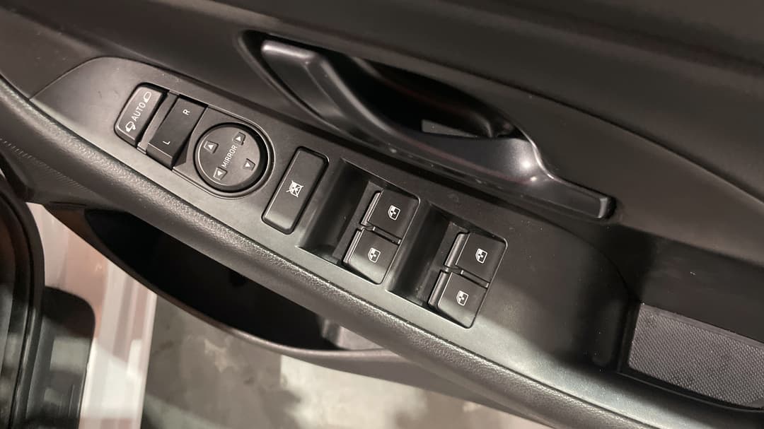2022 Hyundai i30 N Line Premium, Automatic, 81339 km, Drivers Side Door Panel Controls