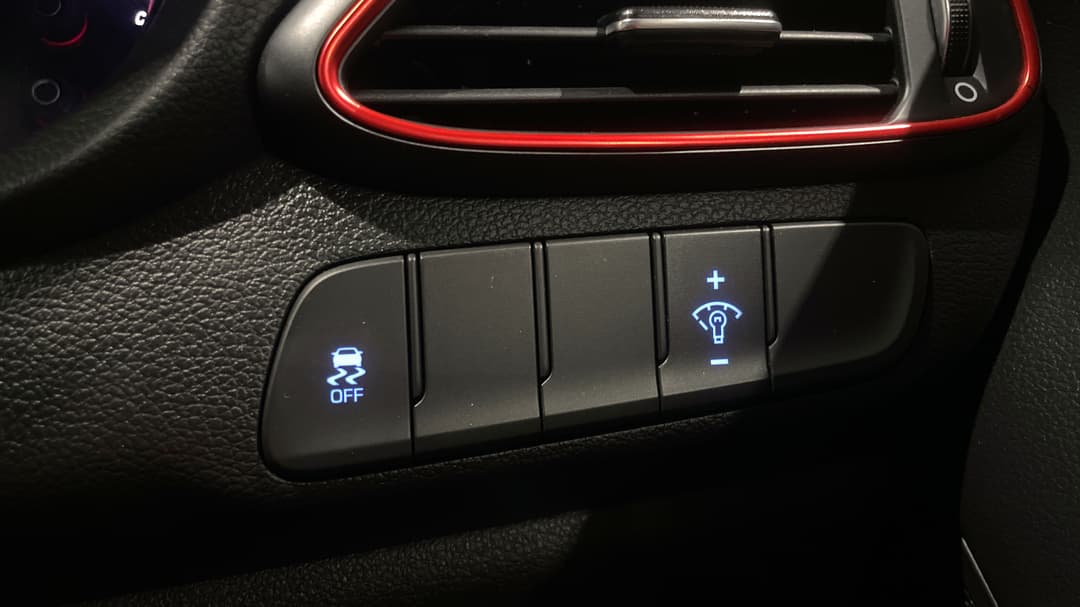 2022 Hyundai i30 N Line Premium, Automatic, 81339 km, Utility Switches/Buttons