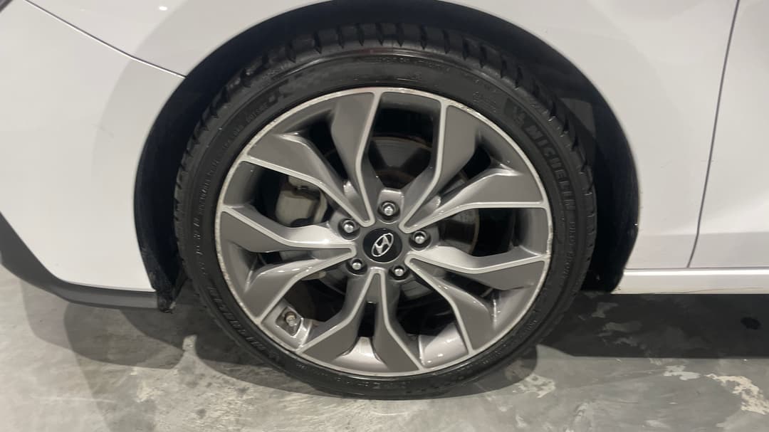 2022 Hyundai i30 N Line Premium, Automatic, 81339 km, Left Front Wheel