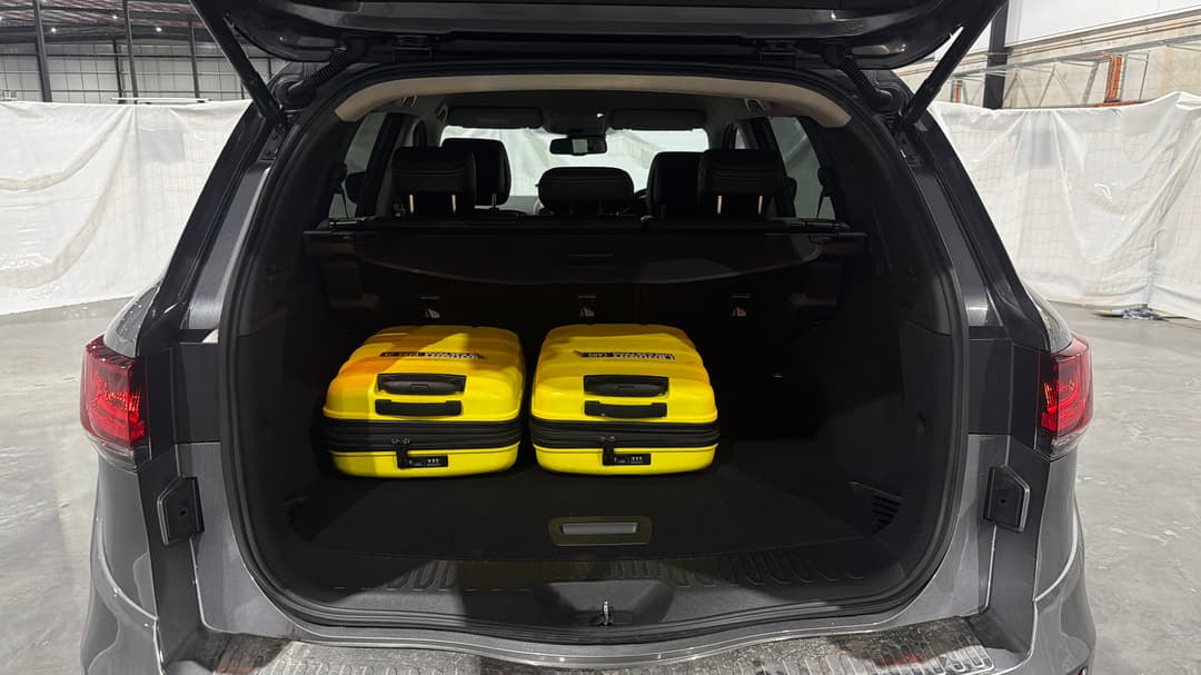 2023 Renault Koleos Zen (4x2), Automatic, 32504 km, Boot Inside View with Luggage