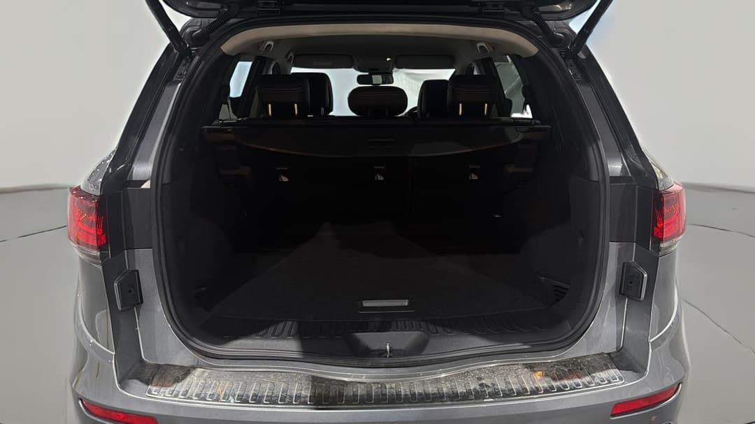 2023 Renault Koleos Zen (4x2), Automatic, 32504 km, Boot Inside View