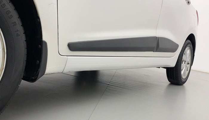 2014 Hyundai Xcent S (O) 1.2, Petrol, Manual, 80,250 km, Left running board - Paint has minor damage