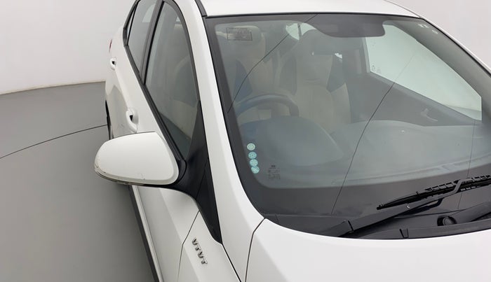 2014 Hyundai Xcent S (O) 1.2, Petrol, Manual, 80,250 km, Right A pillar - Slightly dented