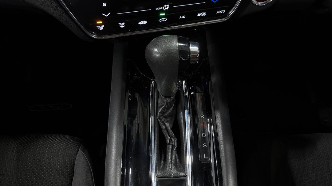 2015 Honda HR-V Vti-s, Automatic, 158927 km, Gear Lever 