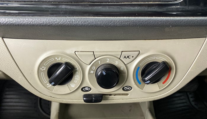 2015 Maruti Alto K10 VXI AMT, Petrol, Automatic, 63,079 km, AC Unit - Directional switch has minor damage