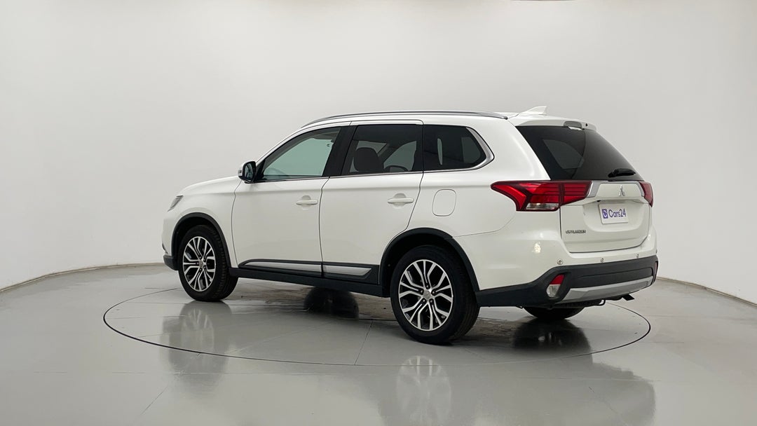 Left Back Diagonal (45- Degree) View