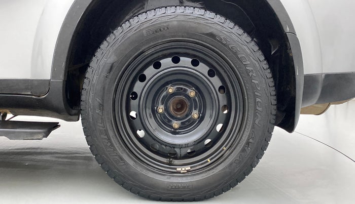 2013 Mahindra XUV500 W6 4X2, Diesel, Manual, 61,648 km, Left Rear Wheel