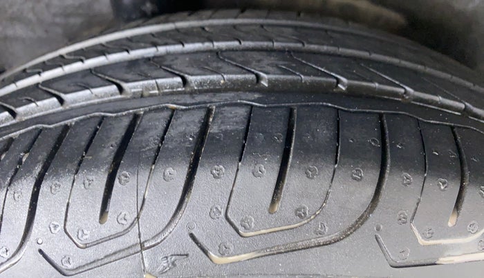 2015 Honda City SV MT PETROL, Petrol, Manual, 48,145 km, Right Rear Tyre Tread