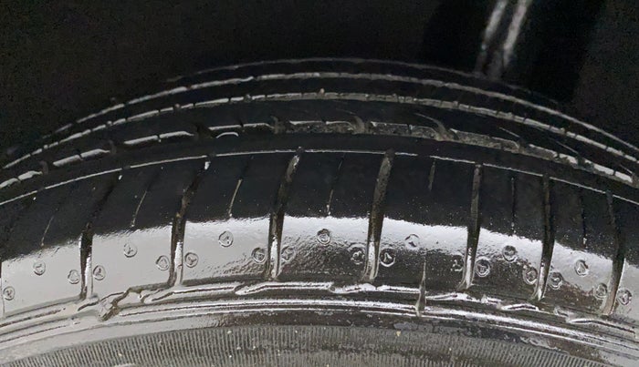 2018 Maruti Baleno ZETA PETROL 1.2, Petrol, Manual, 79,325 km, Left Rear Tyre Tread