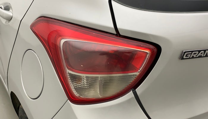 2016 Hyundai Grand i10 MAGNA 1.2 KAPPA VTVT, CNG, Manual, 82,442 km, Left tail light - Minor scratches