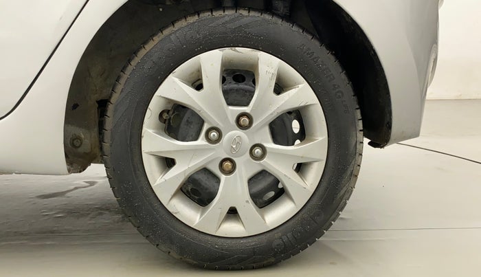 2016 Hyundai Grand i10 MAGNA 1.2 KAPPA VTVT, CNG, Manual, 82,442 km, Left Rear Wheel
