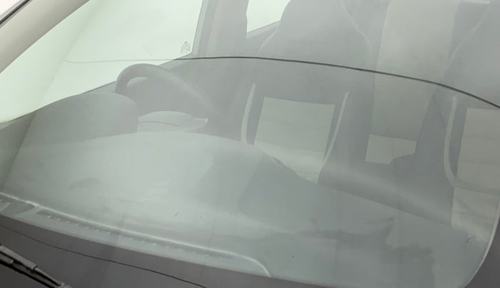 2016 Hyundai Grand i10 MAGNA 1.2 KAPPA VTVT, CNG, Manual, 82,442 km, Front windshield - Minor spot on windshield