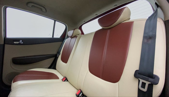2011 Hyundai i20 SPORTZ 1.2 O, Petrol, Manual, 50,161 km, Right Side Rear Door Cabin