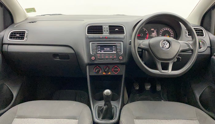 2016 Volkswagen Polo COMFORTLINE 1.2L, Petrol, Manual, 90,261 km, Dashboard