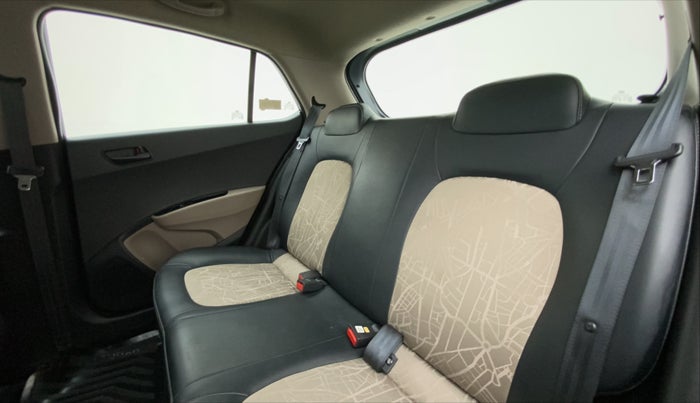 2019 Hyundai Grand i10 MAGNA 1.2 VTVT, Petrol, Manual, 23,398 km, Right Side Rear Door Cabin