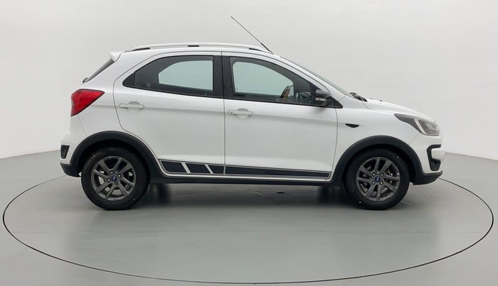 2018 Ford FREESTYLE TITANIUM 1.2 TI-VCT MT, Petrol, Manual, 74,462 km, Right Side View
