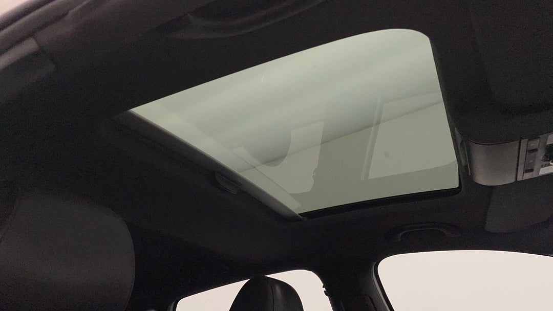 Interior Sunroof/Moonroof