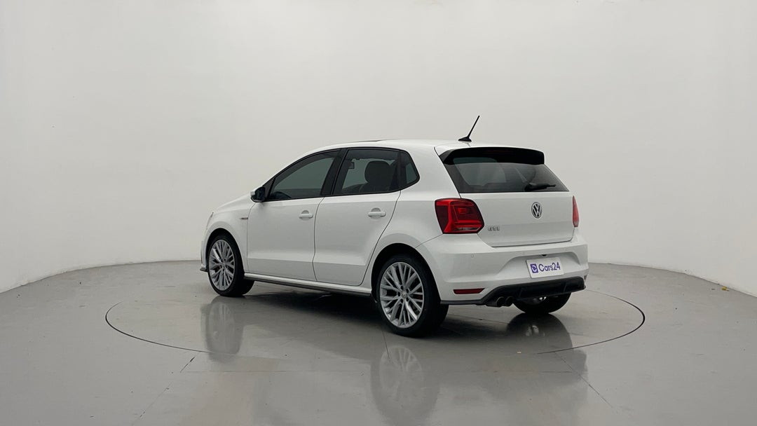 Left Back Diagonal (45- Degree) View