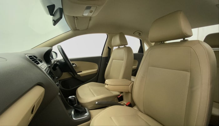 2015 Volkswagen Vento HIGHLINE PETROL AT, Petrol, Automatic, 79,764 km, Right Side Front Door Cabin