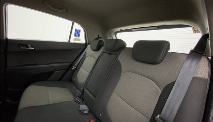 2017 Hyundai Creta SX PLUS AT 1.6 PETROL, Petrol, Automatic, 97,426 km, Right Side Rear Door Cabin