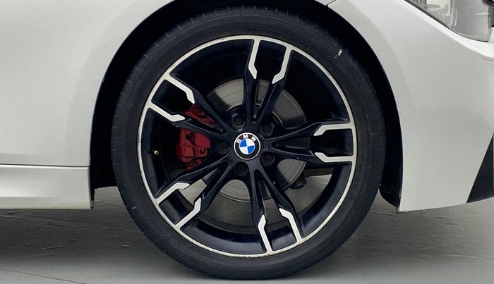 2015 BMW 3 Series 320D SPORTLINE, Diesel, Automatic, 87,988 km, Right Front Wheel