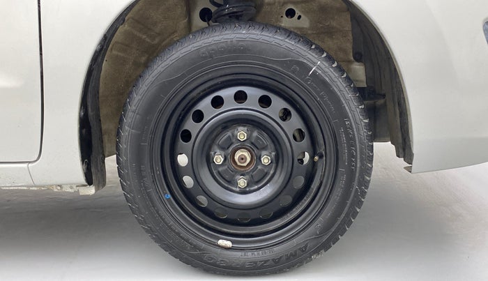 2017 Maruti Wagon R 1.0 VXI, Petrol, Manual, 38,572 km, Right Front Wheel