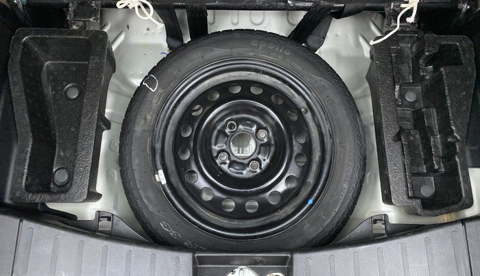2017 Maruti Wagon R 1.0 VXI, Petrol, Manual, 38,572 km, Spare Tyre