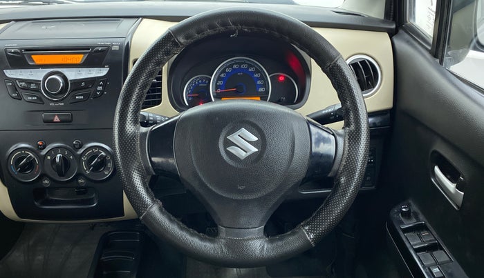 2017 Maruti Wagon R 1.0 VXI, Petrol, Manual, 38,572 km, Steering Wheel Close Up