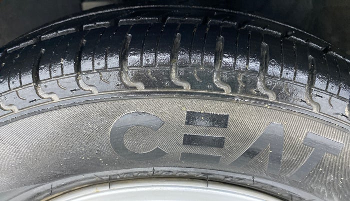 2018 Datsun Redi Go A, Petrol, Manual, 4,999 km, Left Front Tyre Tread