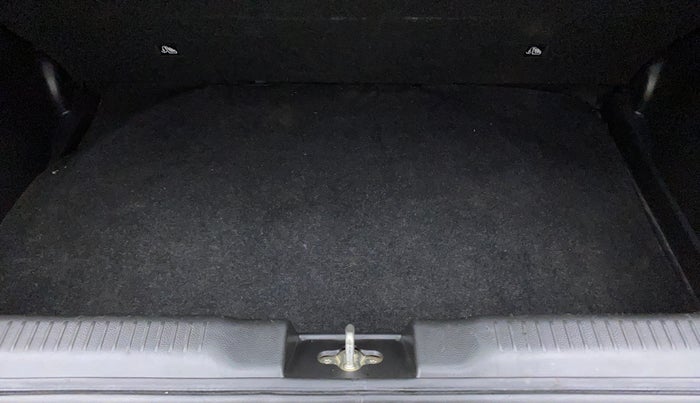 2020 Maruti Swift VXI, Petrol, Manual, 76,419 km, Boot Inside