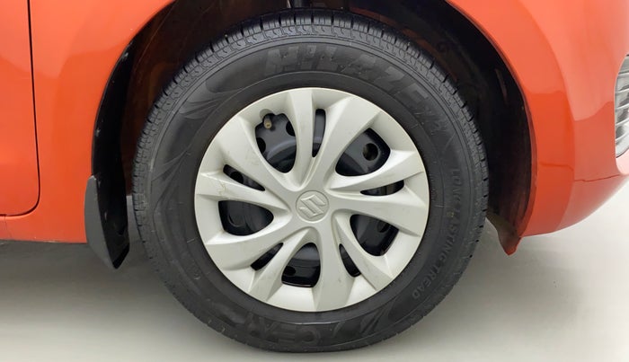 2020 Maruti Swift VXI, Petrol, Manual, 76,419 km, Right Front Wheel