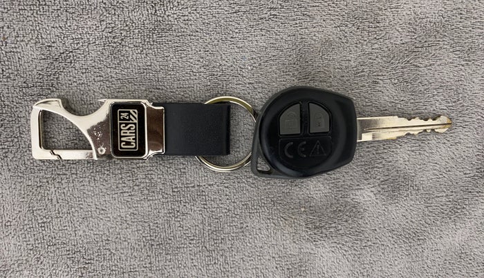 2020 Maruti Swift VXI, Petrol, Manual, 76,419 km, Key Close Up