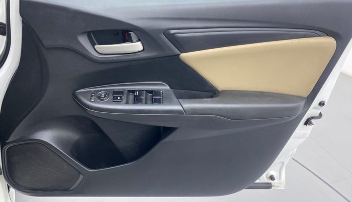 2017 Honda Jazz 1.2 SV MT, Petrol, Manual, 69,533 km, Driver Side Door Panels Control