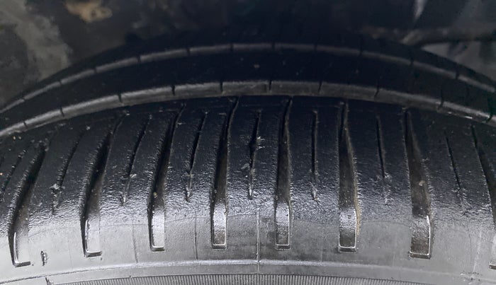 2017 Honda Jazz 1.2 SV MT, Petrol, Manual, 69,533 km, Right Front Tyre Tread