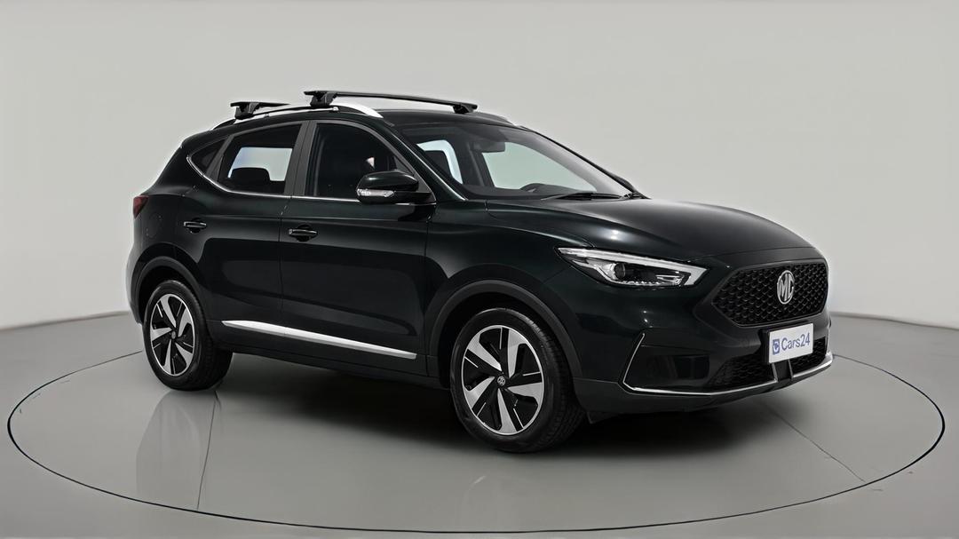 2022 MG ZS EV Essence, Automatic, 31199 km, Right Front Diagonal (45- Degree) View