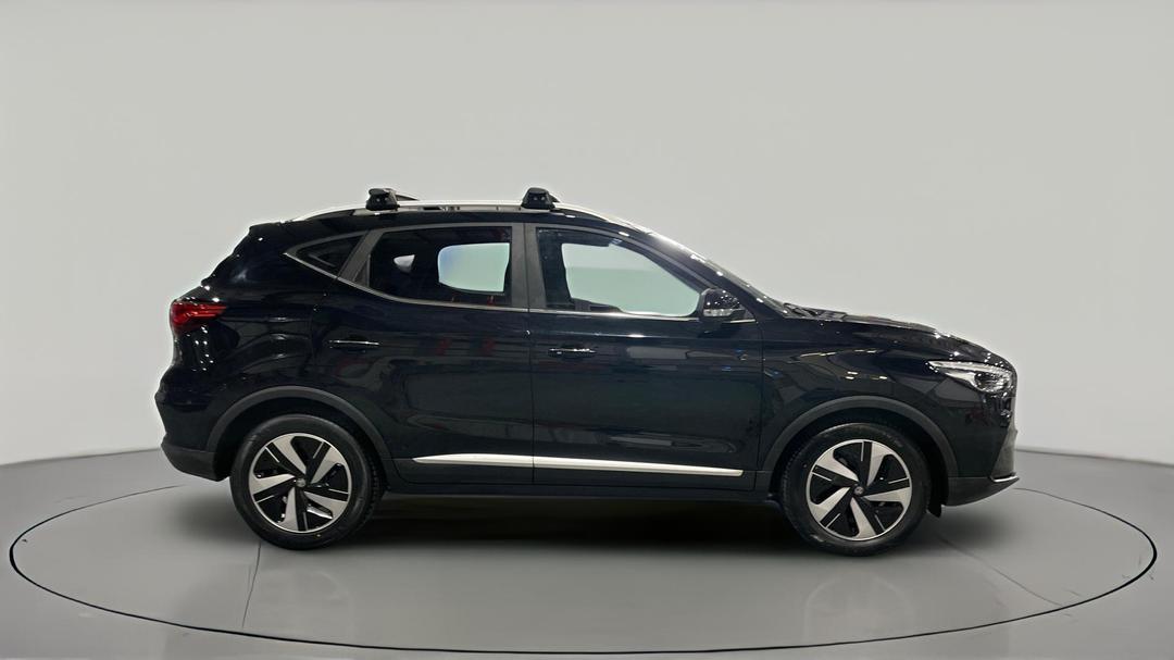 2022 MG ZS EV Essence, Automatic, 31199 km, Right Side View
